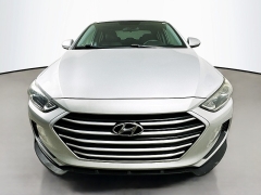 Used 2017  Hyundai Elantra 4d Sedan SE Auto at Graham Auto Mall near Mansfield&comma; OH