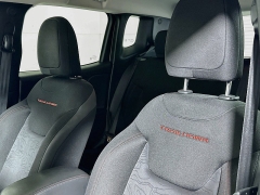 Used 2023  Jeep Renegade Trailhawk 4x4 at Dutro Auto near Zanesville&comma; OH