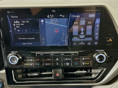 Used 2022  Toyota Highlander Platinum AWD at Graham Auto Mall near Mansfield, OH