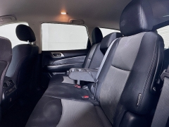 Used 2018  Nissan Pathfinder 4d SUV 4WD SV at Graham Auto Mall near Mansfield&comma; OH