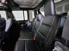 Used 2021  Jeep Wrangler Unlimited Rubicon 4x4 at Dutro Auto near Zanesville&comma; OH