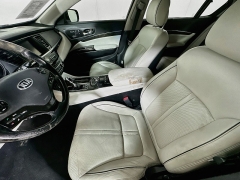 Used 2015  Kia K900 4d Sedan Luxury at Graham Auto Mall near Mansfield&comma; OH