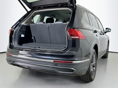 Used 2024  Volkswagen Tiguan 2.0T SE FWD at Dutro Auto near Zanesville, OH