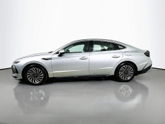 Used 2025  Hyundai Sonata Hybrid SEL FWD at Dutro Auto near Zanesville&comma; OH
