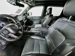 Used 2022  Ram 1500 4WD Limited Crew Cab 5'7" Box at Dutro Auto near Zanesville&comma; OH