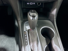 Used 2021  Chevrolet Equinox FWD 4dr LT w&sol;1LT at Dutro Auto near Zanesville&comma; OH