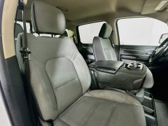 Used 2020  Ram 1500 4WD Crew Cab Big Horn at Dutro Auto near Zanesville&comma; OH