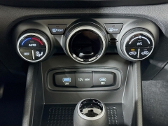 Used 2025  Hyundai Venue SEL IVT at Graham Auto Mall near Mansfield&comma; OH