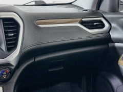 Used 2021  GMC Acadia FWD 4dr SLE at Dutro Auto near Zanesville&comma; OH