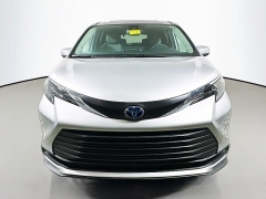 New 2025  Toyota Sienna XLE AWD 7-Passenger at Graham Auto Mall near Mansfield, OH