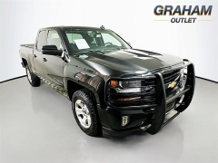Used 2017  Chevrolet Silverado 1500 4WD Double Cab LT Z71 at Dutro Auto near Zanesville&comma; OH