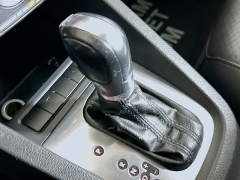 Used 2013  Volkswagen Jetta 4d Sedan SE Auto&sol;PZEV at Dutro Auto near Zanesville&comma; OH