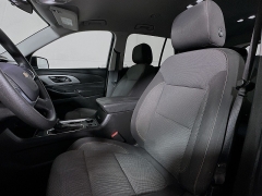 Used 2021  Chevrolet Traverse FWD 4dr LS w&sol;1LS at Dutro Auto near Zanesville&comma; OH