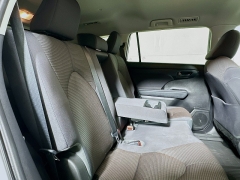 Used 2023  Toyota Highlander LE FWD at Graham Auto Mall near Mansfield&comma; OH