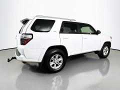 Used 2016  Toyota 4Runner 4d SUV RWD SR5 at Dutro Auto near Zanesville, OH