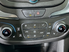 Used 2023  Chevrolet Equinox FWD 4dr LT w/1LT at Graham Auto Mall near Mansfield, OH