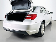Used 2012  Chrysler 200 4d Sedan Limited at Dutro Auto near Zanesville&comma; OH