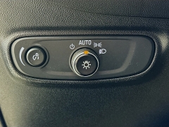 Used 2018  Chevrolet Equinox 4d SUV AWD LT w&sol;2LT at Dutro Auto near Zanesville&comma; OH