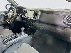 Used 2023  Toyota Tacoma 4WD TRD Off Road Double Cab 5ft Bed V6 AT at Dutro Auto near Zanesville&comma; OH