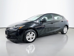 Used 2017  Chevrolet Cruze 4d Hatchback LT Auto at Dutro Auto near Zanesville&comma; OH