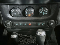 Used 2013  Jeep Wrangler 2d Convertible Sahara at Dutro Auto near Zanesville&comma; OH
