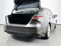 Used 2019  Toyota Camry 4d Sedan XLE at Graham Auto Mall near Mansfield&comma; OH