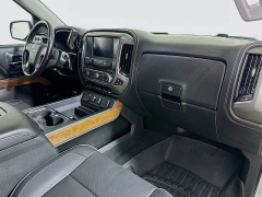 Used 2018  Chevrolet Silverado 1500 4WD Crew Cab High Country at Graham Auto Mall near Mansfield&comma; OH