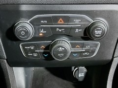 Used 2017  Dodge Charger 4d Sedan SXT at Dutro Auto near Zanesville&comma; OH