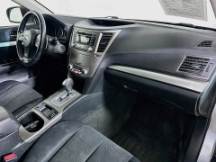 Used 2013  Subaru Outback 4d SUV i Premium CVT at Graham Auto Mall near Mansfield&comma; OH