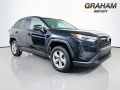 Used 2024  Toyota RAV4 XLE FWD at Graham Auto Mall near Mansfield&comma; OH