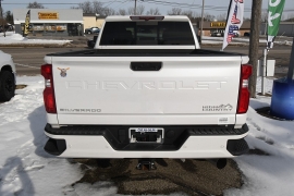 Used 2022  Chevrolet Silverado 2500HD 4WD Crew Cab 159" High Country Dsl at Dutro Auto near Zanesville&comma; OH