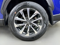 Used 2023  Toyota Corolla Cross XLE AWD at Dutro Auto near Zanesville&comma; OH