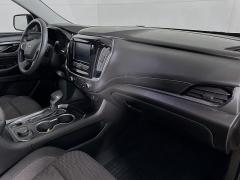 Used 2021  Chevrolet Traverse FWD 4dr LS w&sol;1LS at Dutro Auto near Zanesville&comma; OH