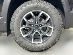 New 2026  Chevrolet Equinox AWD 4dr ACTIV w&sol;KDZ at Graham Auto Mall near Mansfield&comma; OH