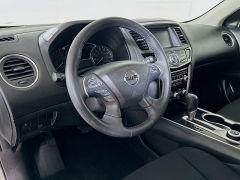 Used 2018  Nissan Pathfinder 4d SUV 4WD SV at Graham Auto Mall near Mansfield&comma; OH