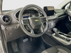 Used 2025  Chevrolet Blazer FWD 4dr LT w&sol;2LT at Dutro Auto near Zanesville&comma; OH