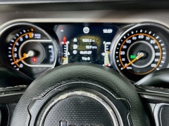 Used 2020  Jeep Gladiator Crew Cab Sport S at Dutro Auto near Zanesville&comma; OH