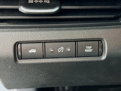 Used 2024  Nissan Altima 2&period;5 SV Sedan at Dutro Auto near Zanesville&comma; OH