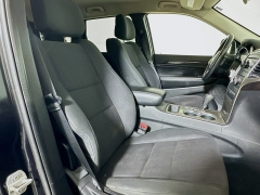 Used 2012 Jeep Grand Cherokee 4d SUV 4WD Laredo at Dutro Auto near Zanesville, OH