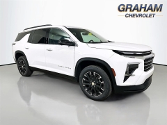 New 2026  Chevrolet Traverse AWD 4dr LT w&sol;2LT at Dutro Auto near Zanesville&comma; OH