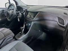 Used 2018  Chevrolet Trax 4d SUV FWD LS at Graham Auto Mall near Mansfield&comma; OH