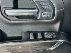 Used 2019  Chevrolet Silverado 1500 4WD Crew Cab LTZ at Graham Auto Mall near Mansfield&comma; OH
