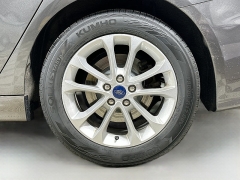 Used 2019  Ford Fusion 4d Sedan FWD SE 2&period;5L at Dutro Auto near Zanesville&comma; OH