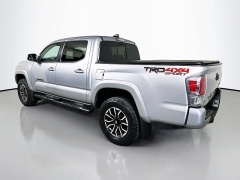 Used 2020  Toyota Tacoma 4WD Double Cab TRD Sport Auto at Dutro Auto near Zanesville&comma; OH