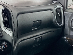Used 2020  Chevrolet Silverado 1500 4WD Crew Cab LT at Dutro Auto near Zanesville&comma; OH