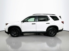 Used 2025  Honda Pilot TrailSport AWD at Dutro Auto near Zanesville&comma; OH