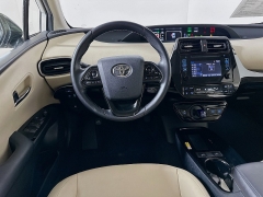 Used 2019  Toyota Prius XLE AWD at Dutro Auto near Zanesville&comma; OH
