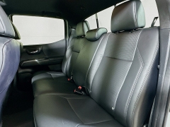 Used 2022  Toyota Tacoma 4WD TRD Off Road Double Cab 5ft Bed V6 AT at Dutro Auto near Zanesville&comma; OH