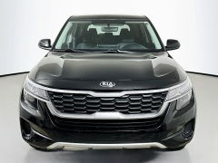 Used 2021  Kia Seltos 4d SUV AWD LX at Graham Auto Mall near Mansfield&comma; OH