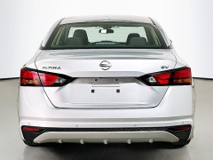 Used 2023  Nissan Altima 2.5 SV Sedan at Dutro Auto near Zanesville, OH